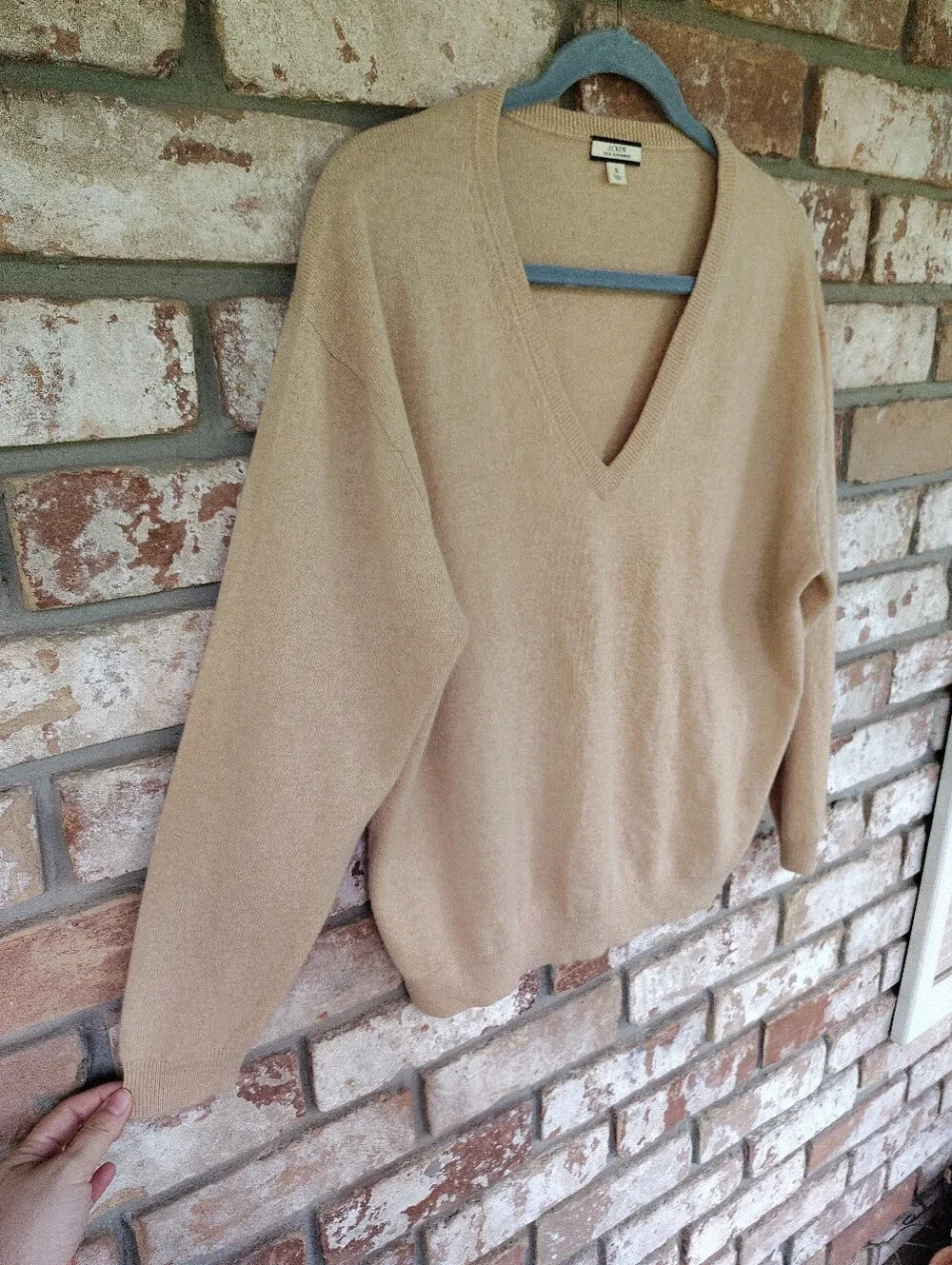 J. Crew Mens Cashmere V-Neck Sweater Sz S Tan Beige Solid Long Sleeve Pullover